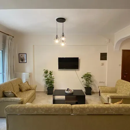Kelly's House Апартаменты *